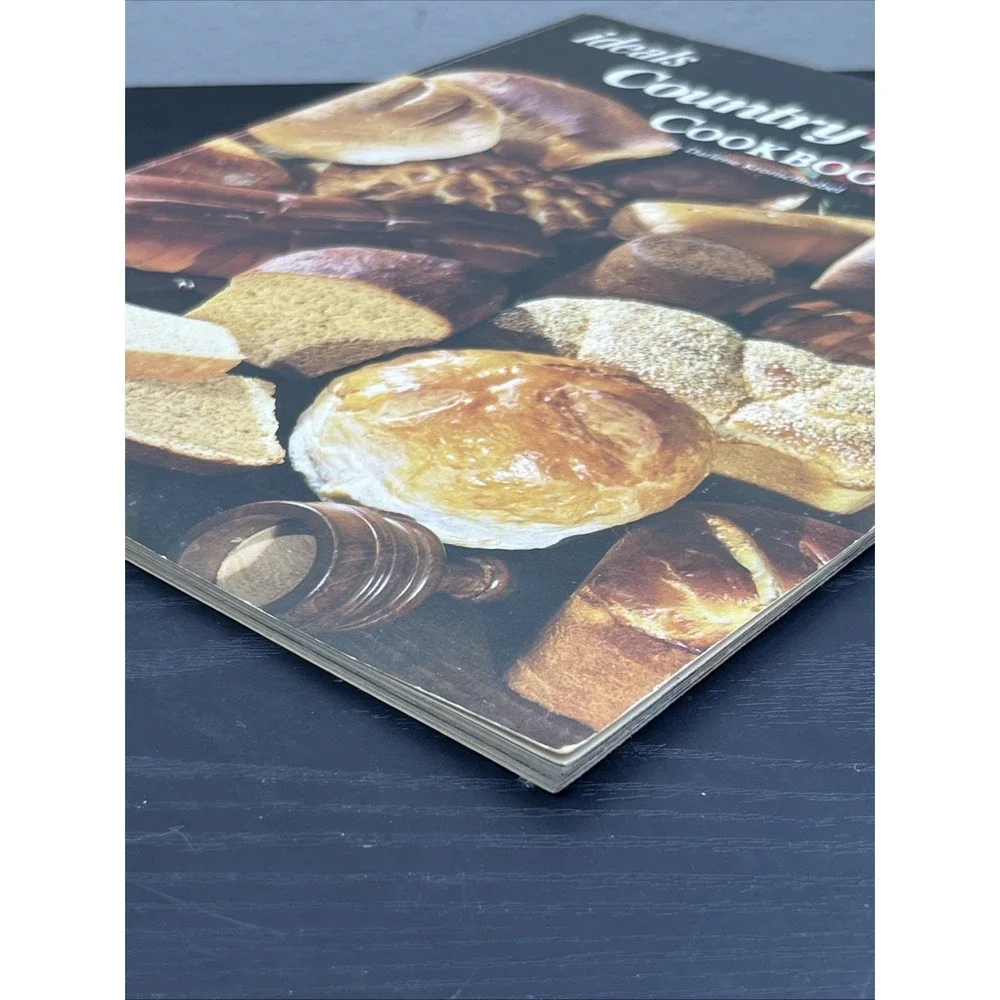 Ideals Country Bread 1978 Darlene Kronschnabel Vintage Baking Cookbook